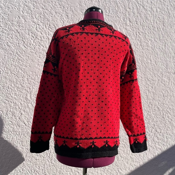 Hand Knit Cardigan, Cardigan Bay - Picture 4 of 7